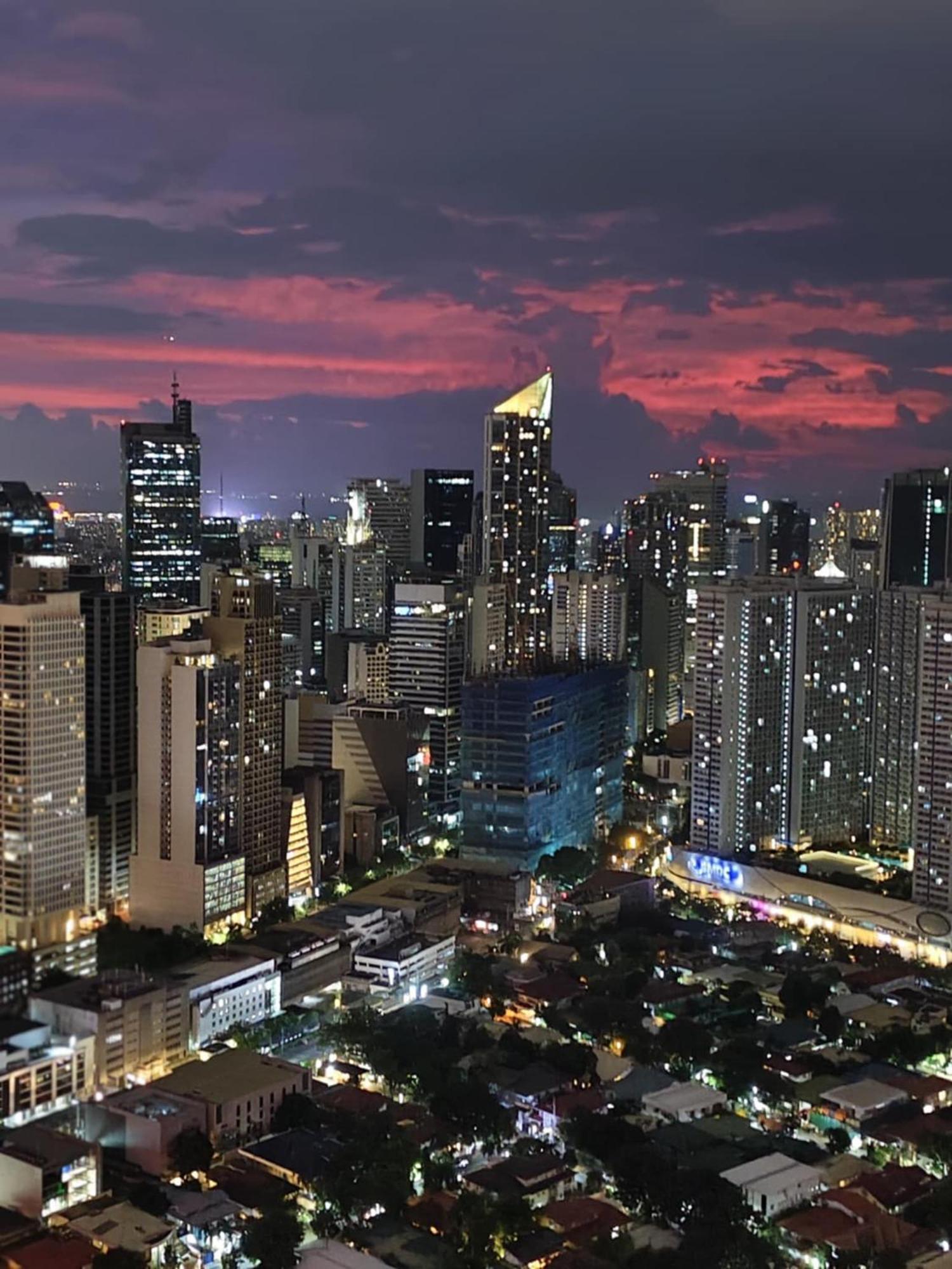 Gramercy Residences Makati By Christine Ph With Balcony Makati City